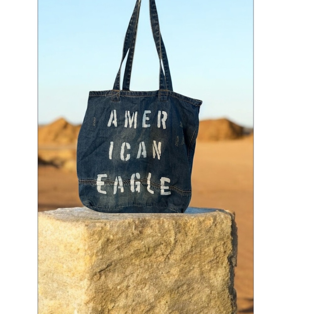 American Eagle Denim Tote Bag • Light Wash • Everyday Carry • Like New Condition